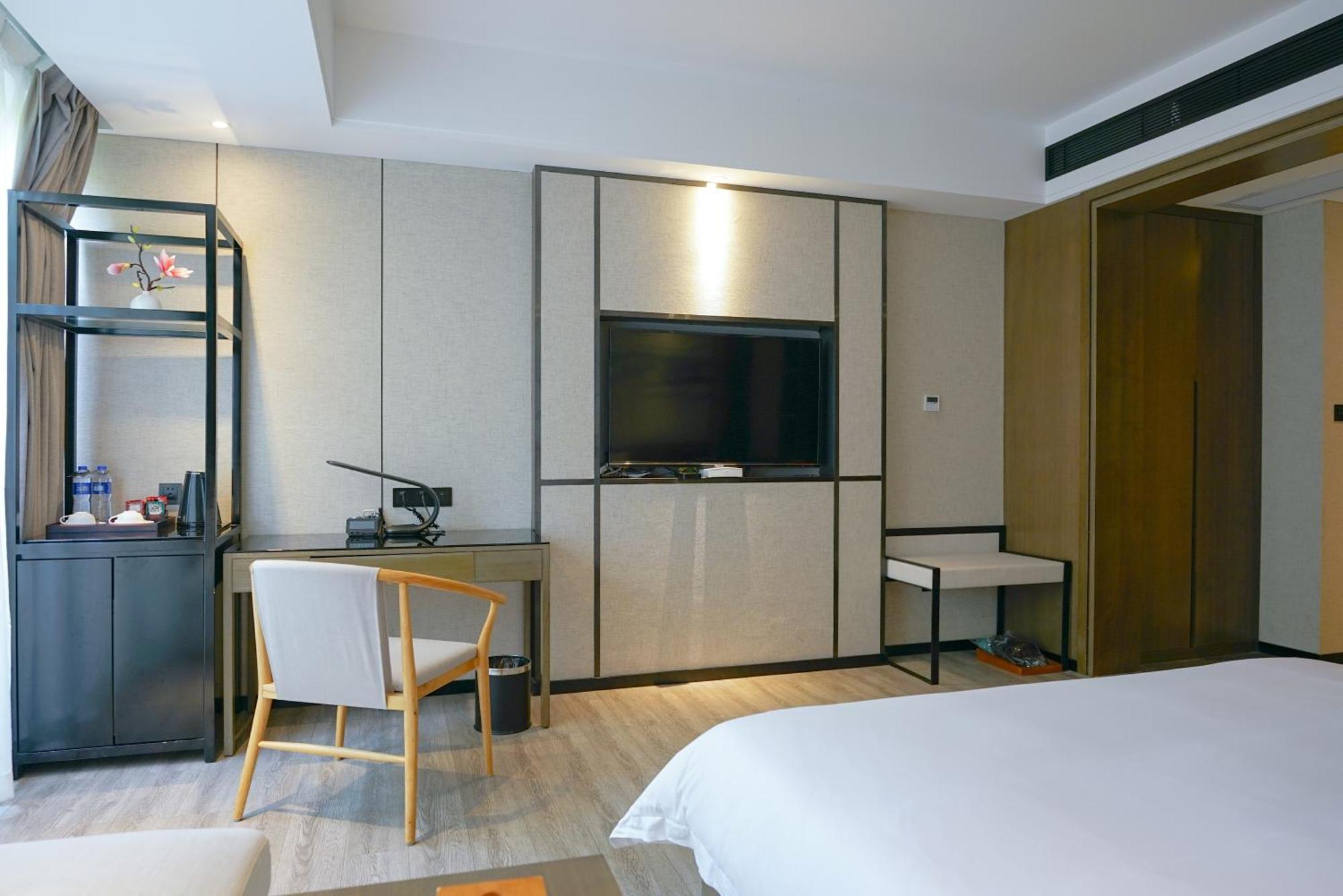 Paco Hotel Tiyuxilu Metro Guangzhou-Free Shuttle Bus During Canton Fair Exterior photo