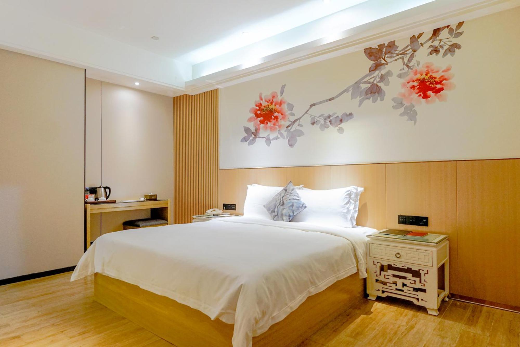 Paco Hotel Tiyuxilu Metro Guangzhou-Free Shuttle Bus During Canton Fair Exterior photo